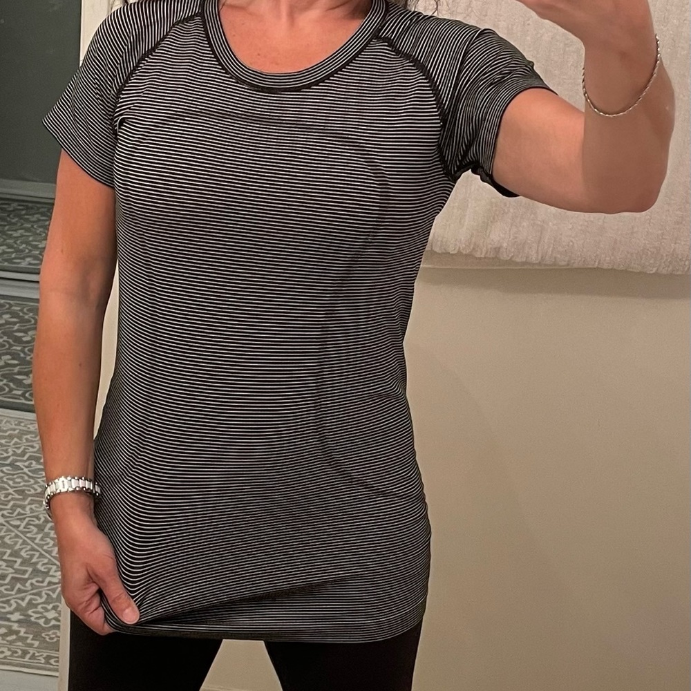 Lululemon Swiftly Tech Short Sleeve Black Grey Stripes